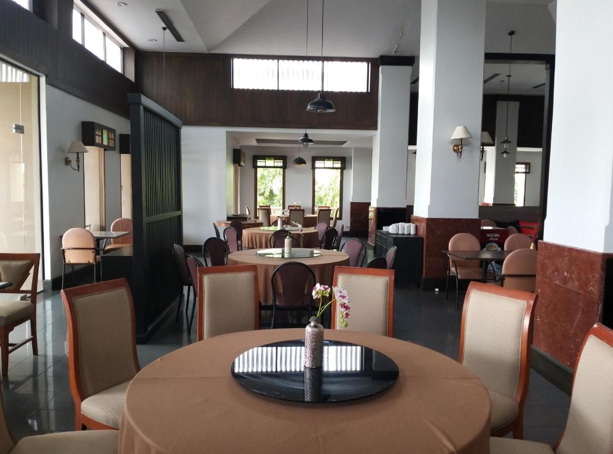 Songphanburi Hotel