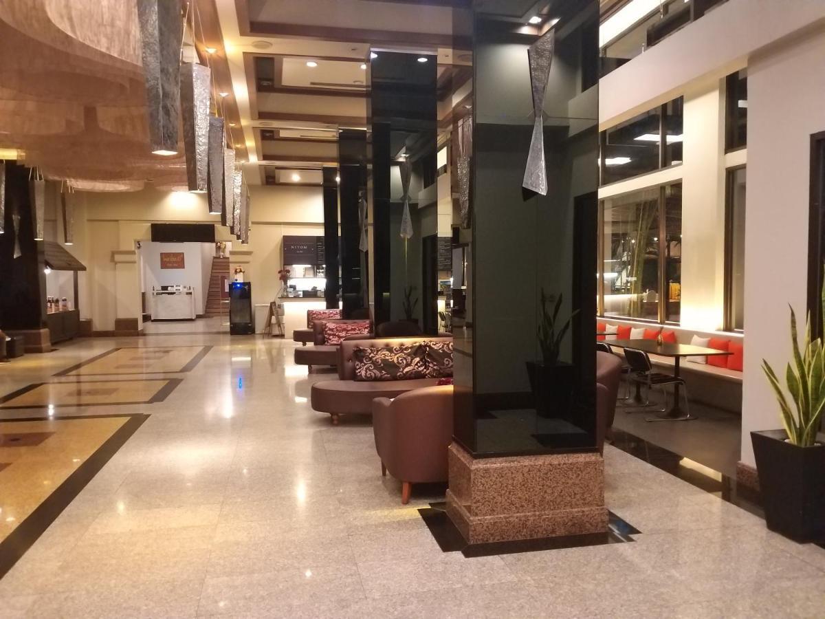 Hotel Songphanburi Suphan Buri