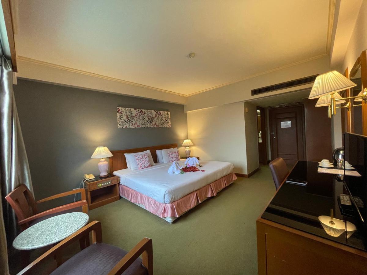 Songphanburi Hotel