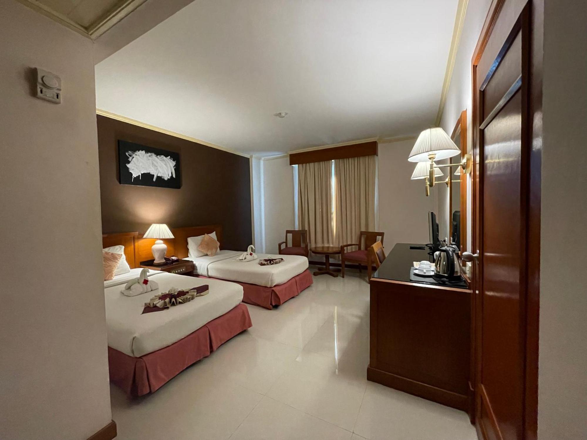 Hotel Songphanburi Suphan Buri