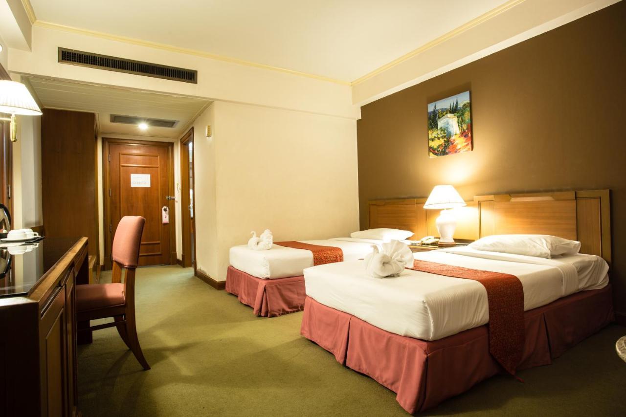 Songphanburi Hotel 3*